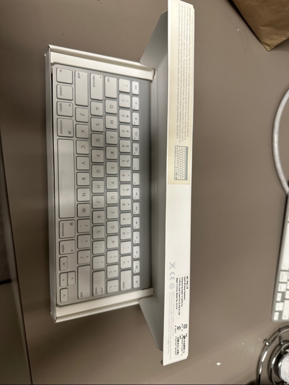 Apple Bluetooth Keyboard in Silver and White